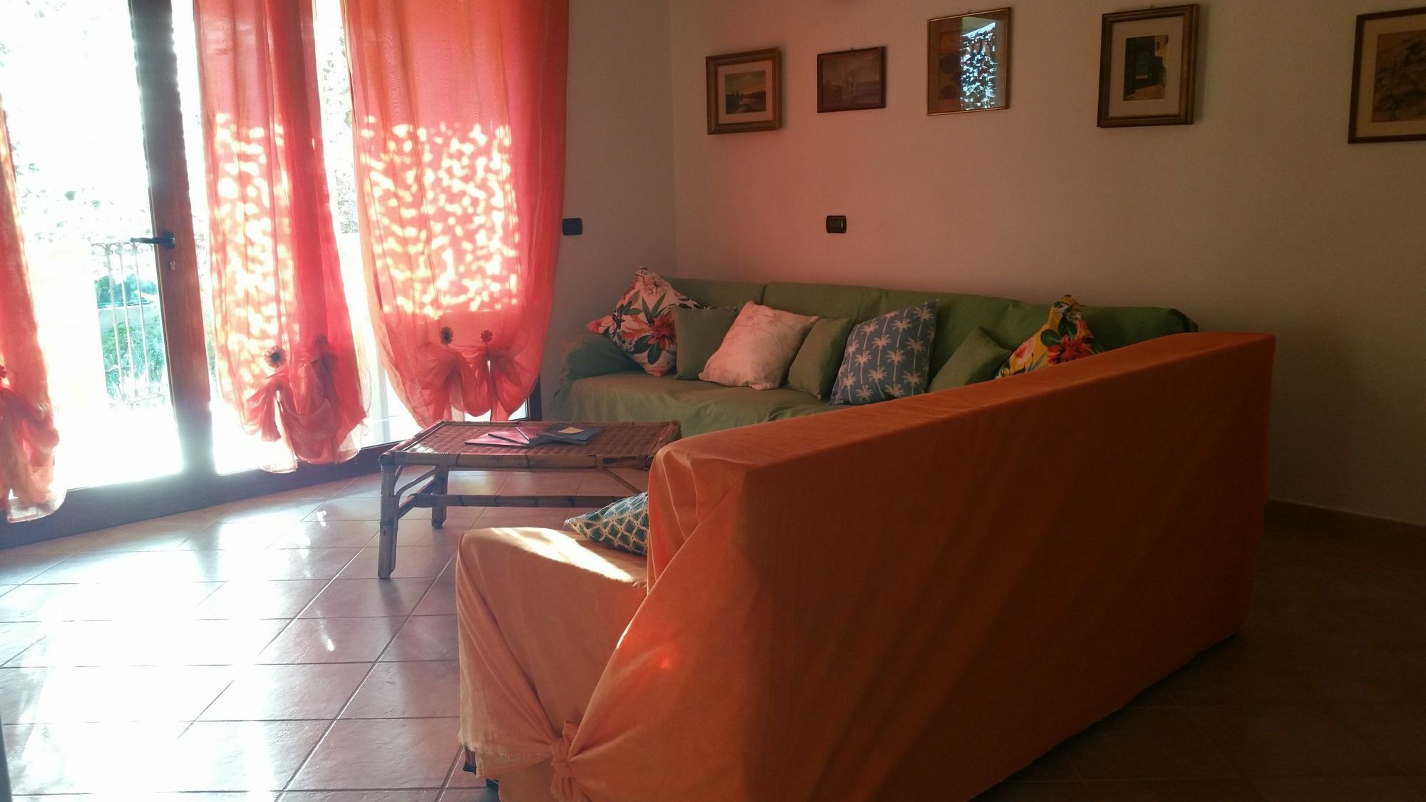 Artistika Golden Apartment Капитана Екстериор снимка