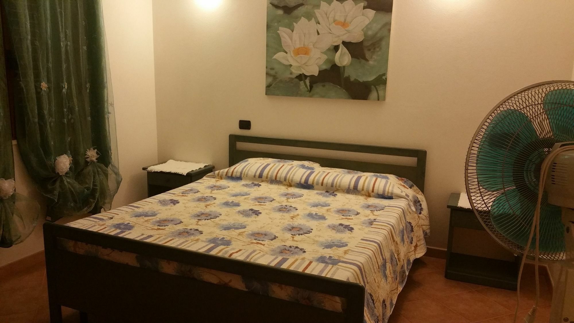 Artistika Golden Apartment Капитана Екстериор снимка